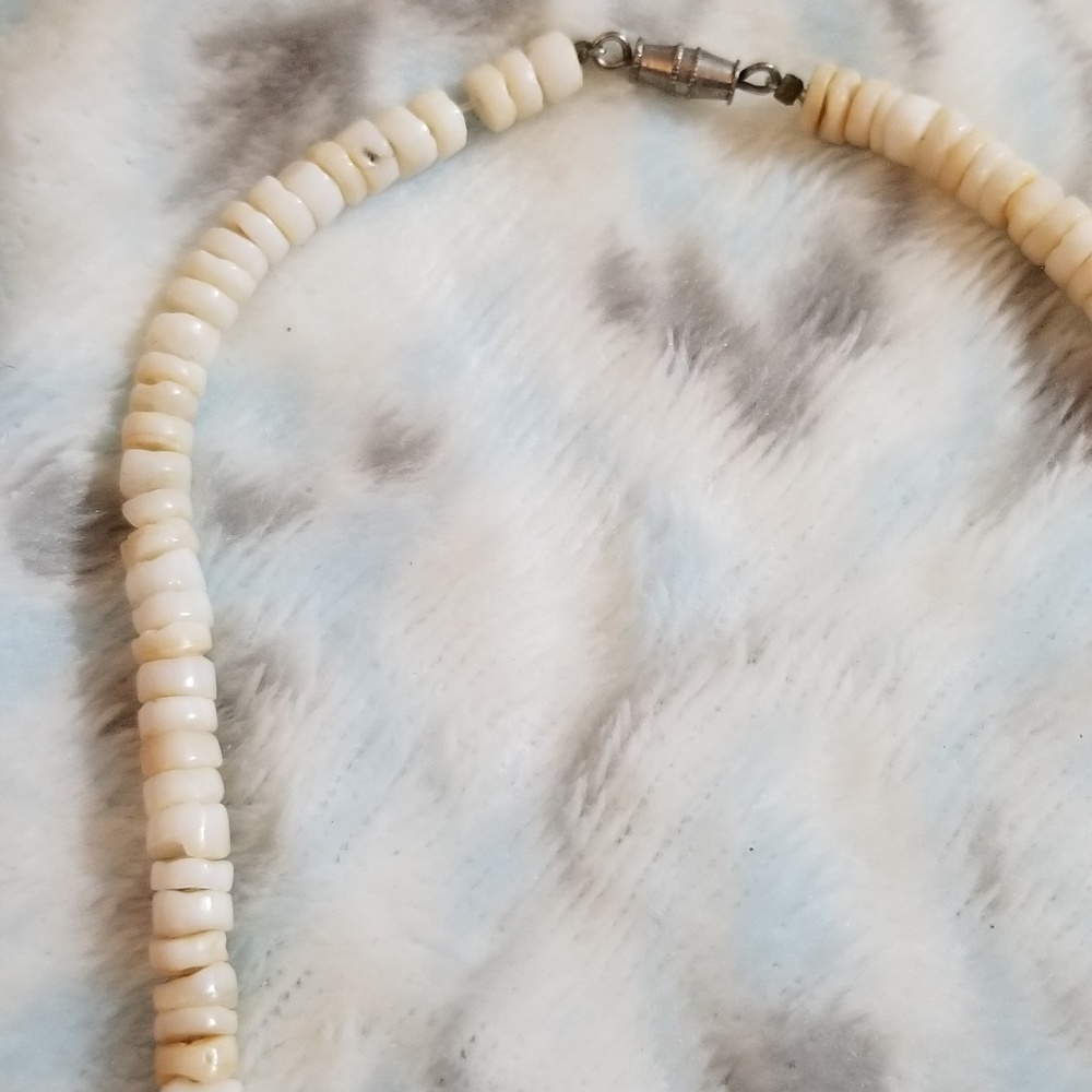 🎁 Free With Purchase - Picture 3 of 3